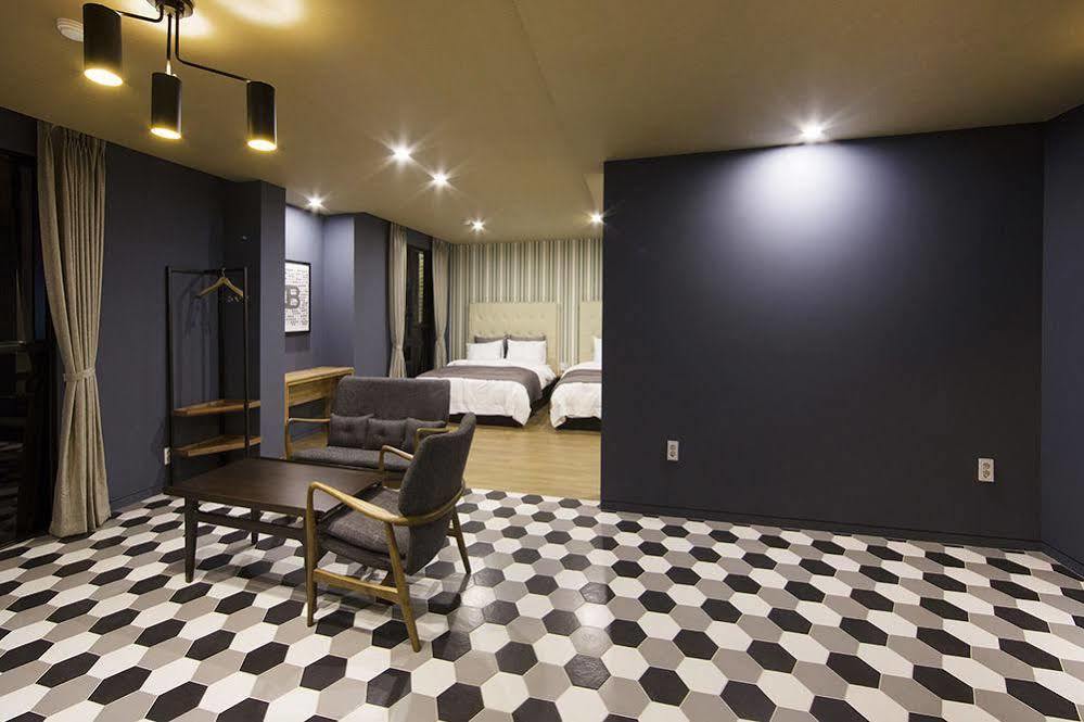 Hotel Brown Dot Gimhae المظهر الخارجي الصورة