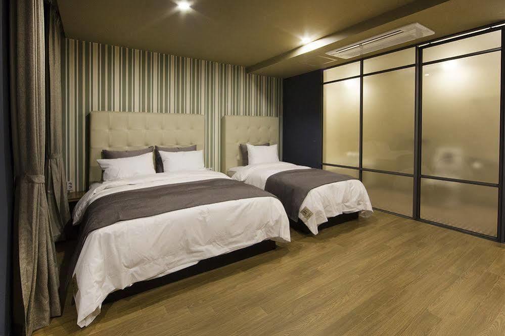 Hotel Brown Dot Gimhae المظهر الخارجي الصورة